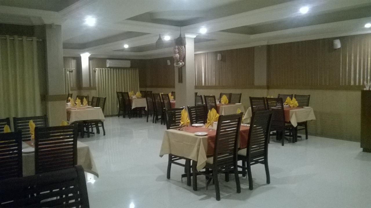 מלון Thrissur Sree Gokulam Residency מראה חיצוני תמונה