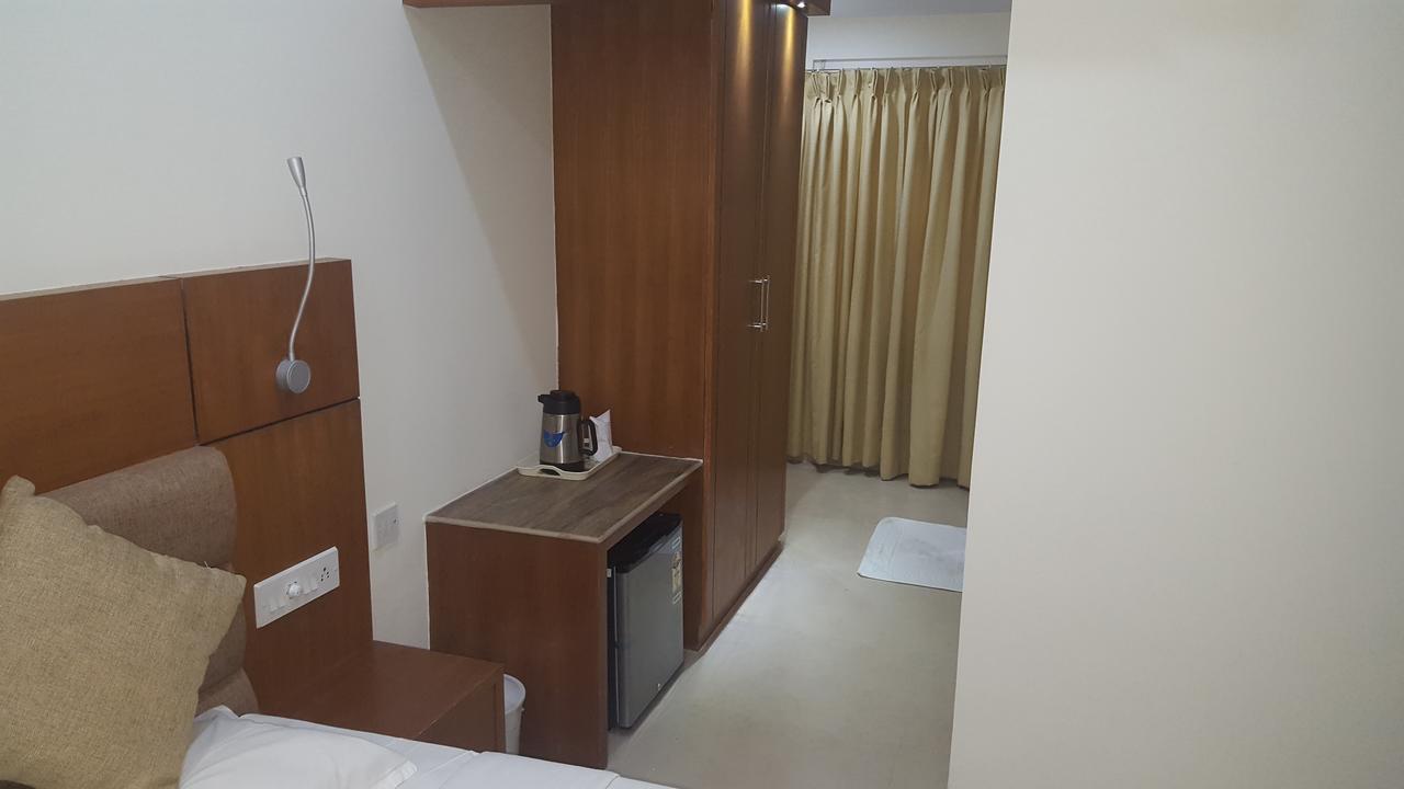 מלון Thrissur Sree Gokulam Residency מראה חיצוני תמונה