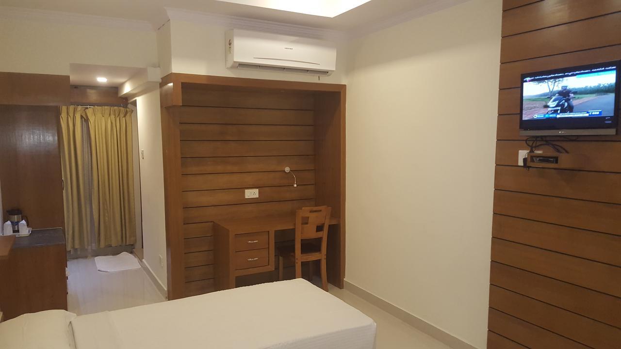 מלון Thrissur Sree Gokulam Residency מראה חיצוני תמונה
