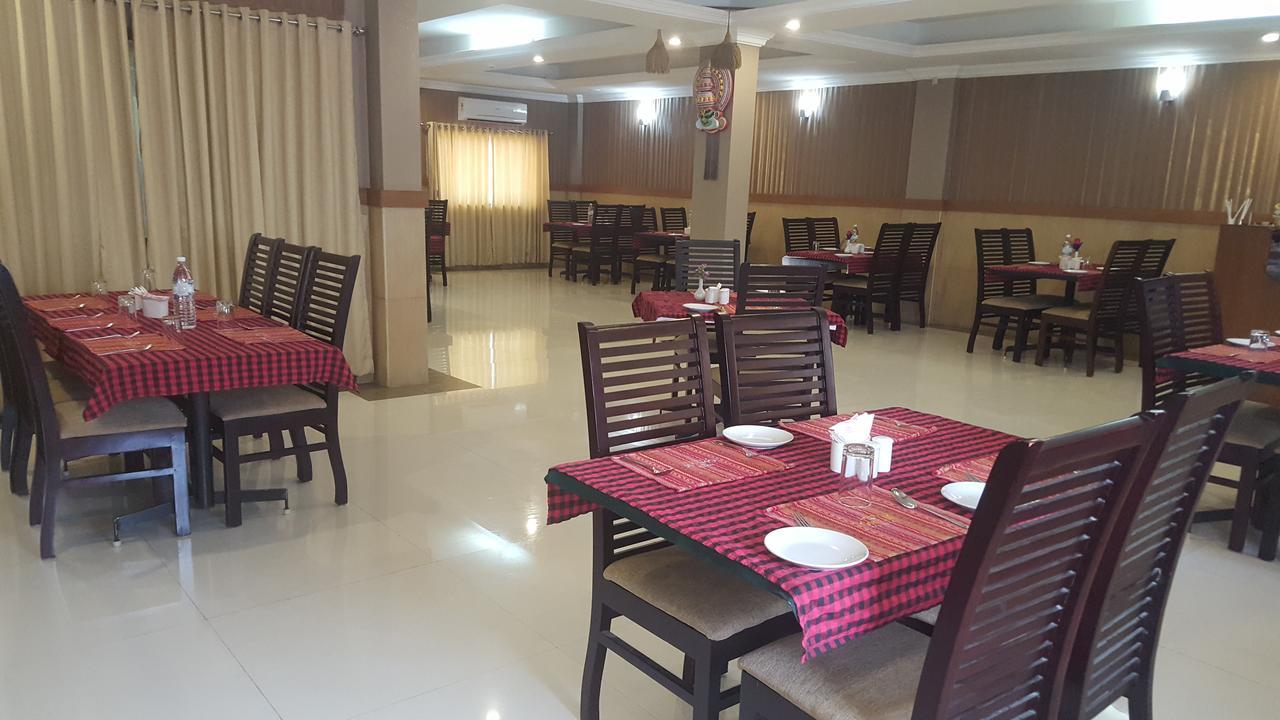 מלון Thrissur Sree Gokulam Residency מראה חיצוני תמונה