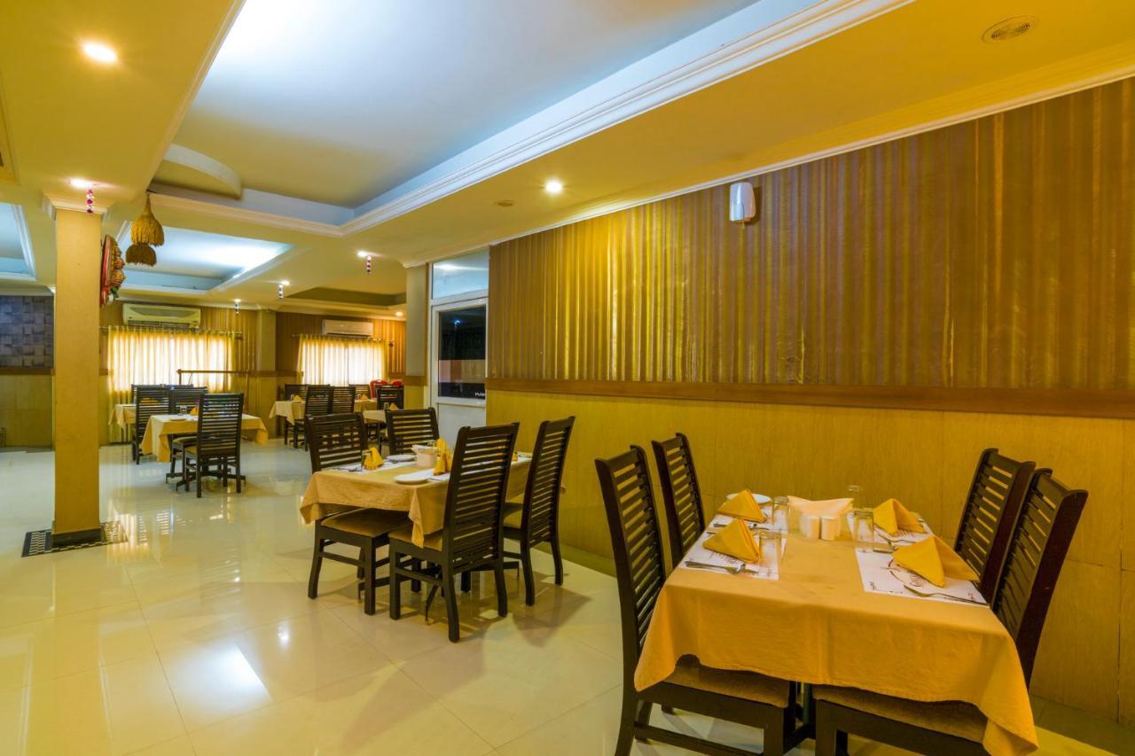 מלון Thrissur Sree Gokulam Residency מראה חיצוני תמונה