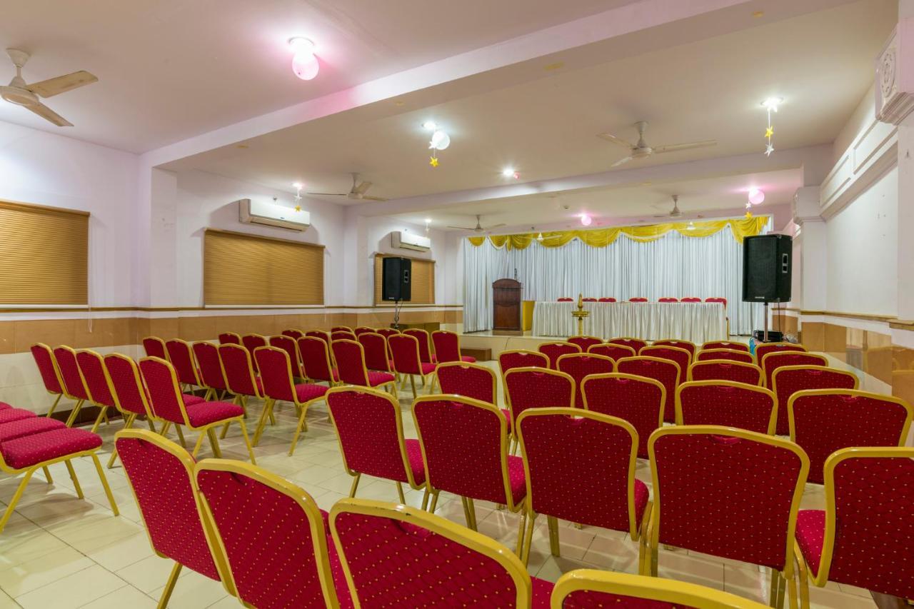 מלון Thrissur Sree Gokulam Residency מראה חיצוני תמונה