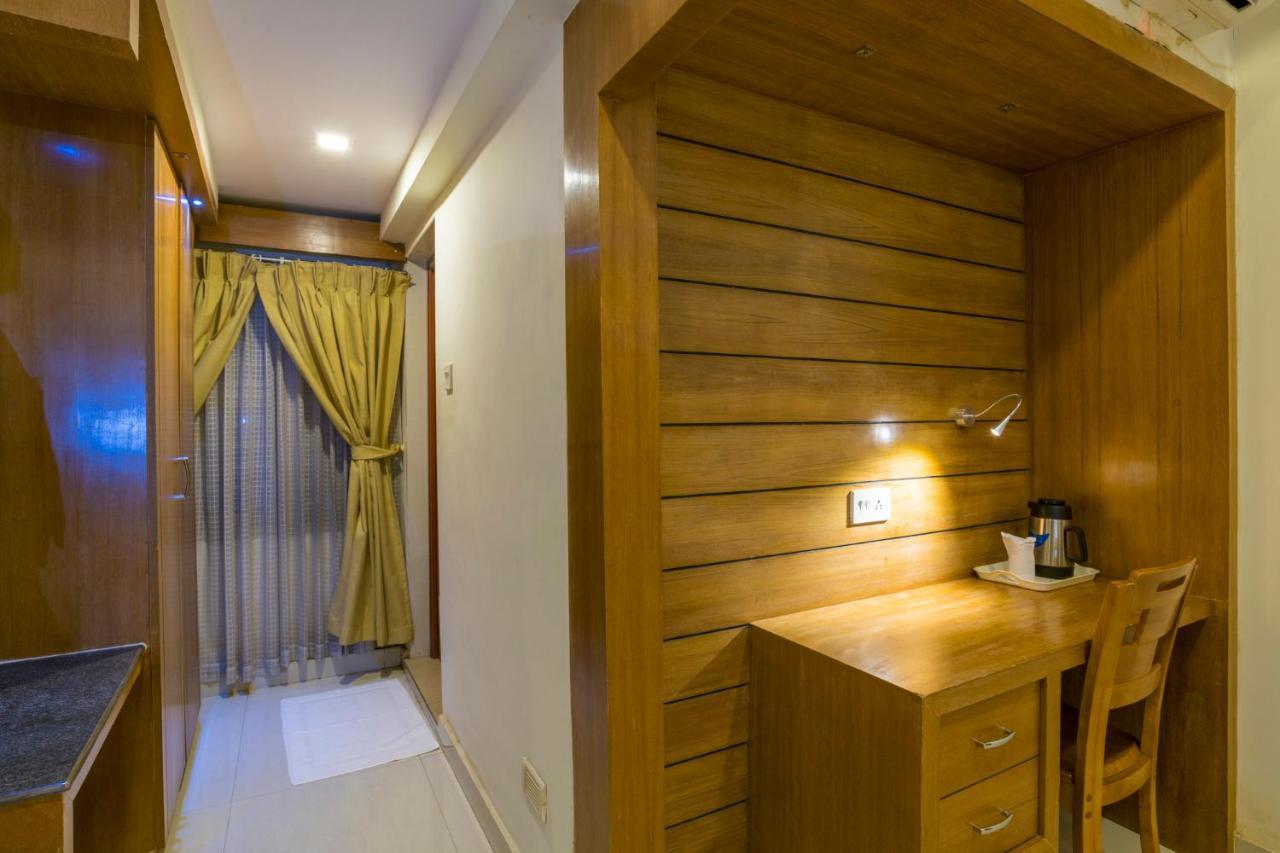 מלון Thrissur Sree Gokulam Residency מראה חיצוני תמונה